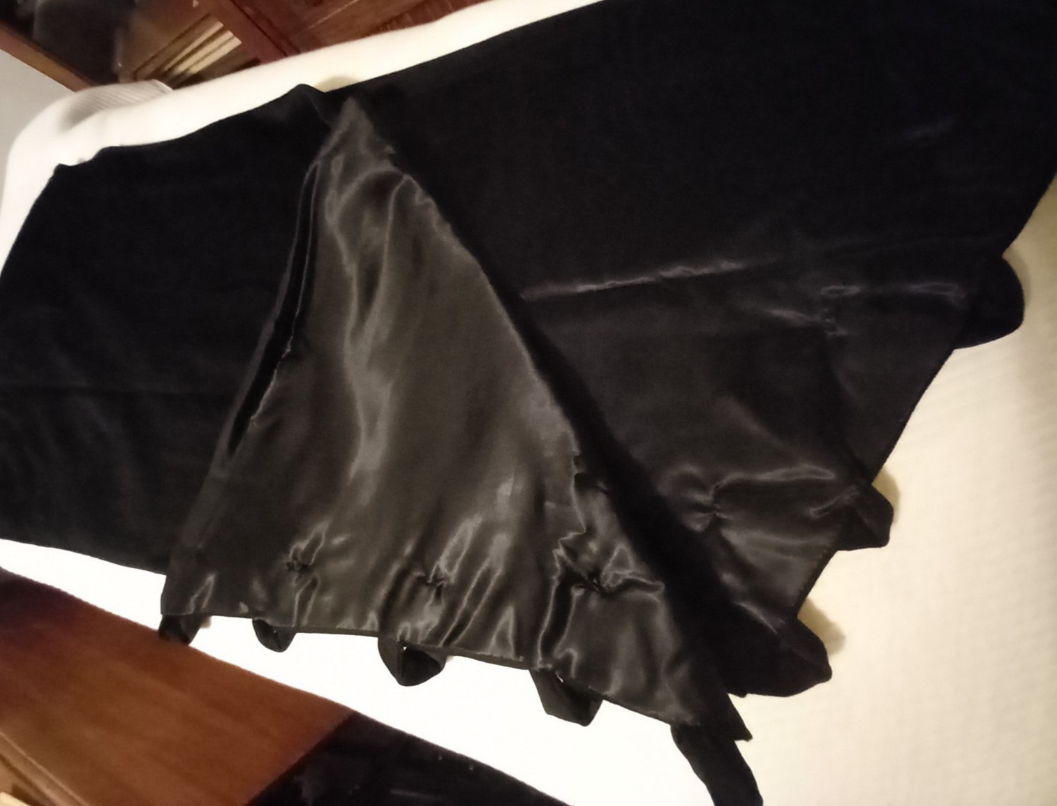 VTG 40s Opera cape, Blk, hand made, fur blend, elegant. Unusual bottom finish