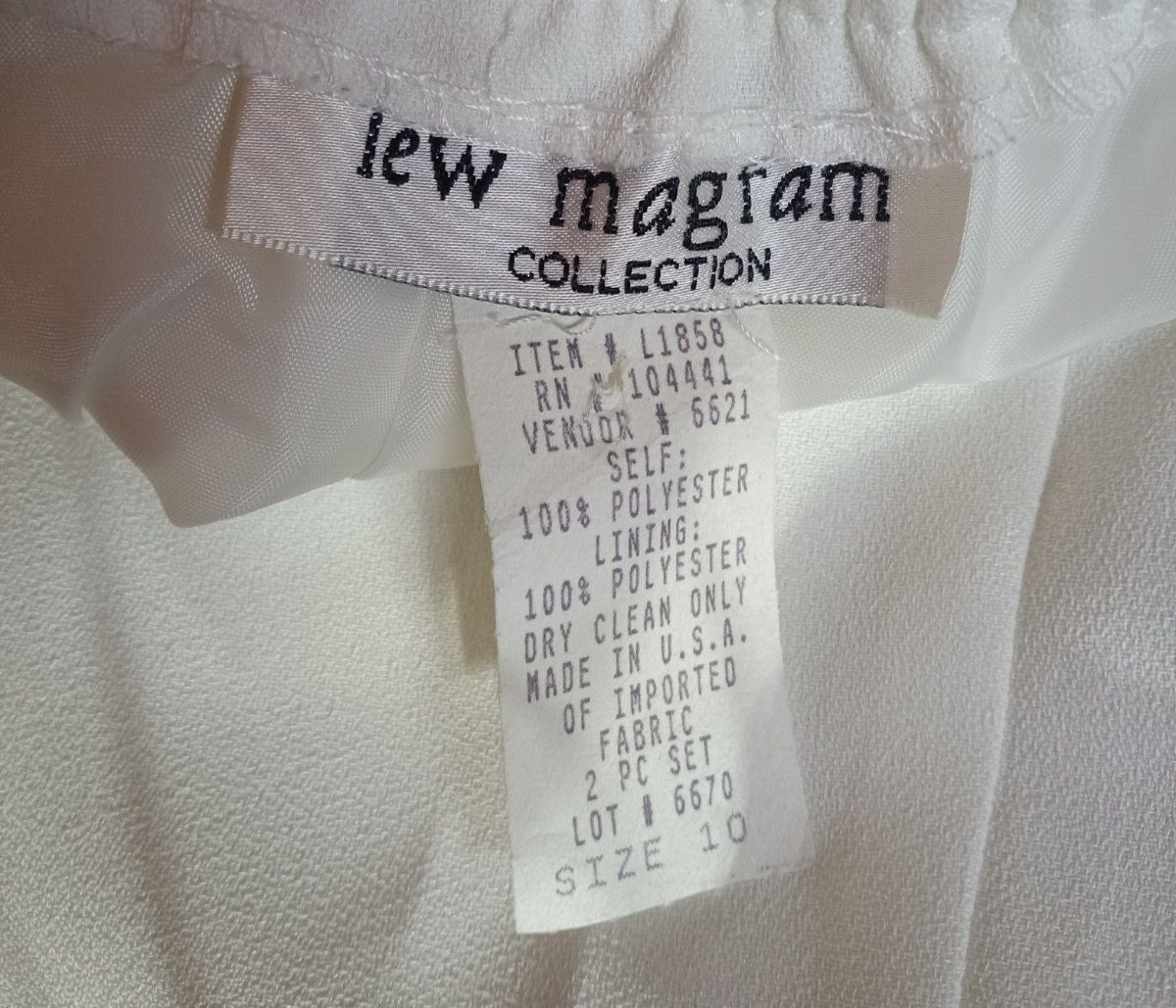 Lew Magram Collection Size 10 Cream Fully Lined Long Zip/Button back Poly Skirt