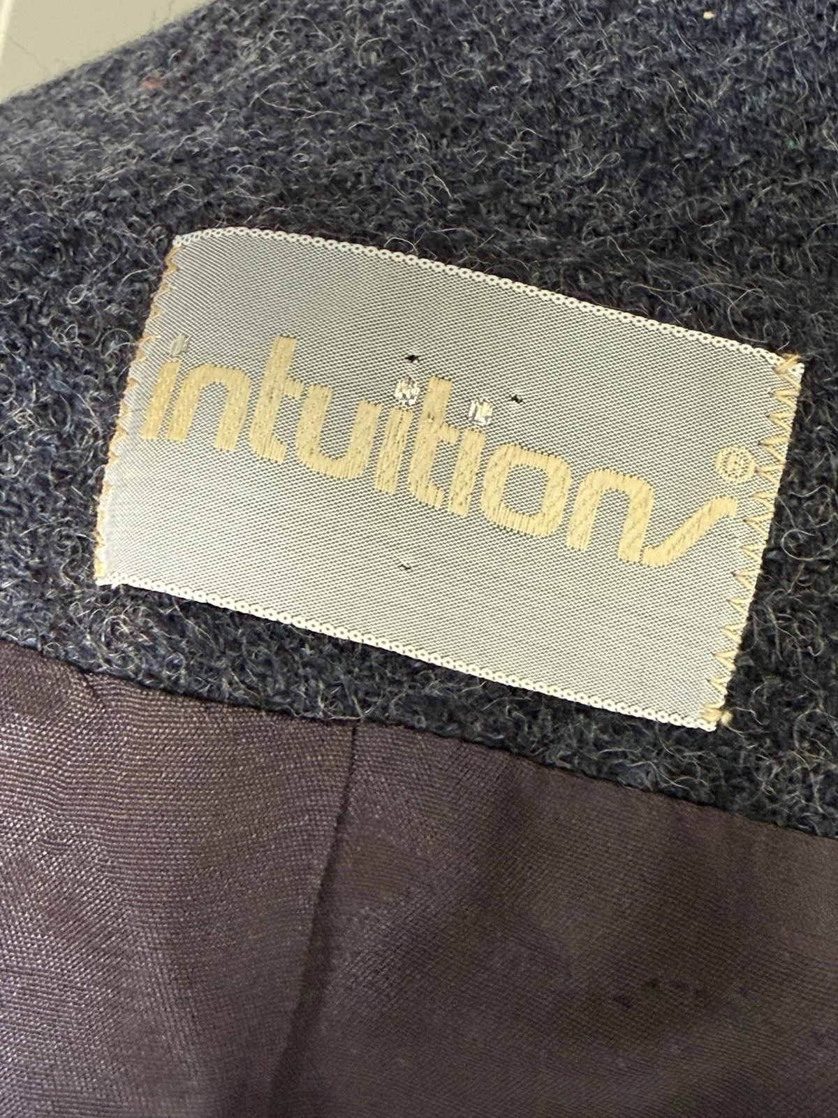 Vintage Intuitions 100 % Wool Dark Blue 2 Piece Pant Suit Ladies Size 6