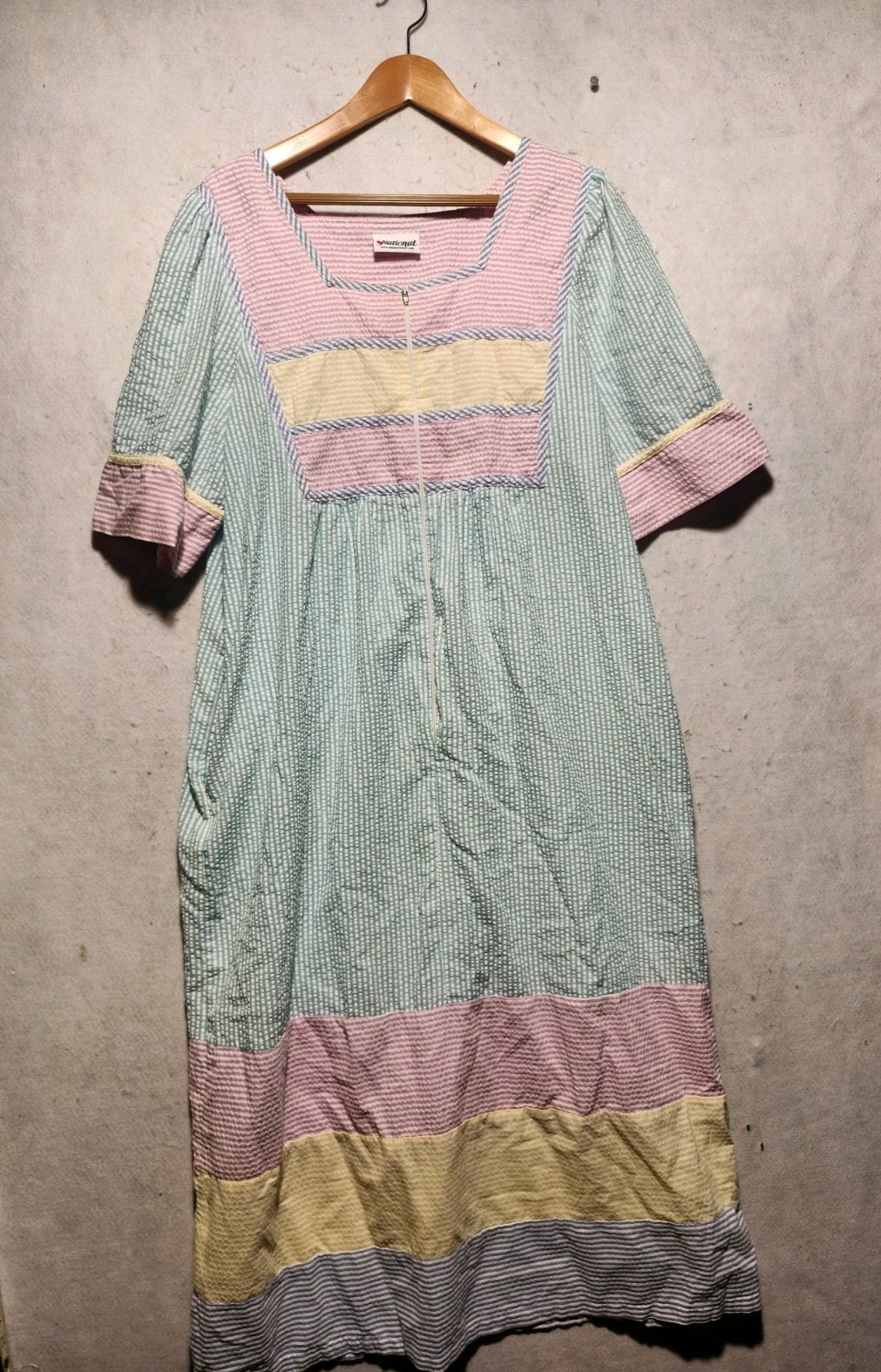 National Vintage Seersucker Housecoat Sz L Kaftan MuuMuu Nightgown