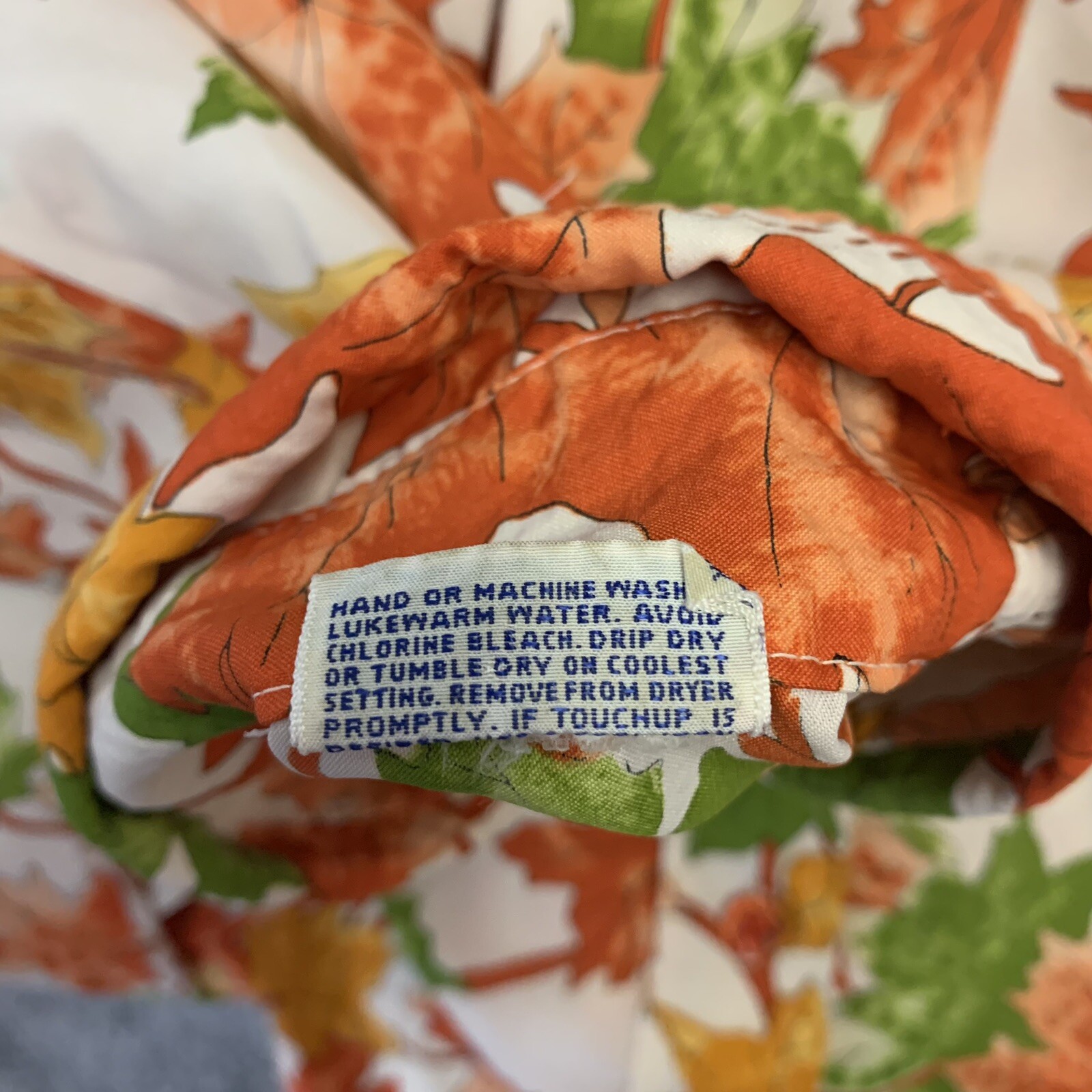 Vintage Medium Shirt Button All Over Print Fall Leaves Graphic Pykettes Top