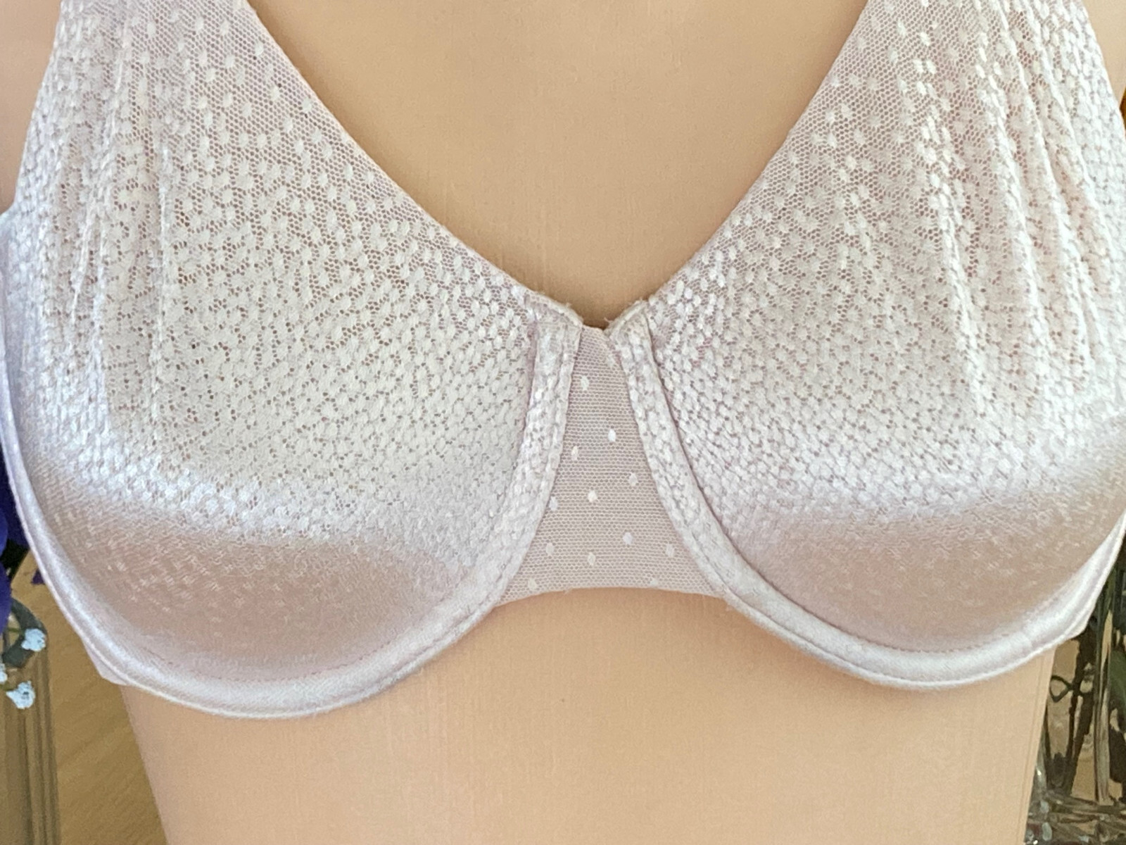 Wacoal 34D Beige BACK APPEAL Molded Cup Underwire Bra #855303