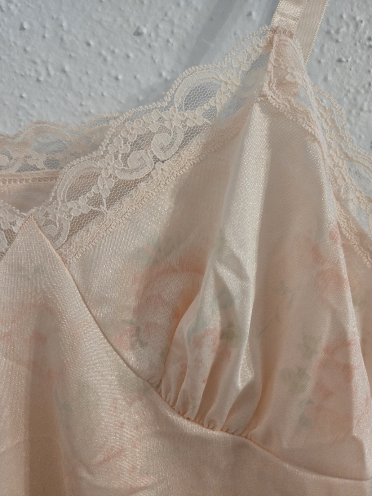 Vintage Deena Slip & Cami Set Peach With Faint Rose Design Lace Romantic Sz 34