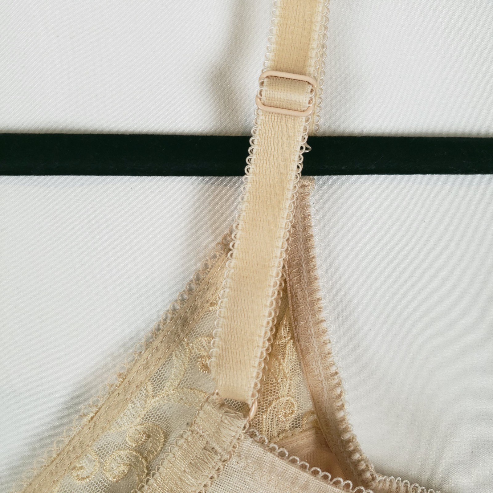 Wacoal Bra 36B Unlined Underwire Lace Trim Adjustable Straps 85106 Vintage