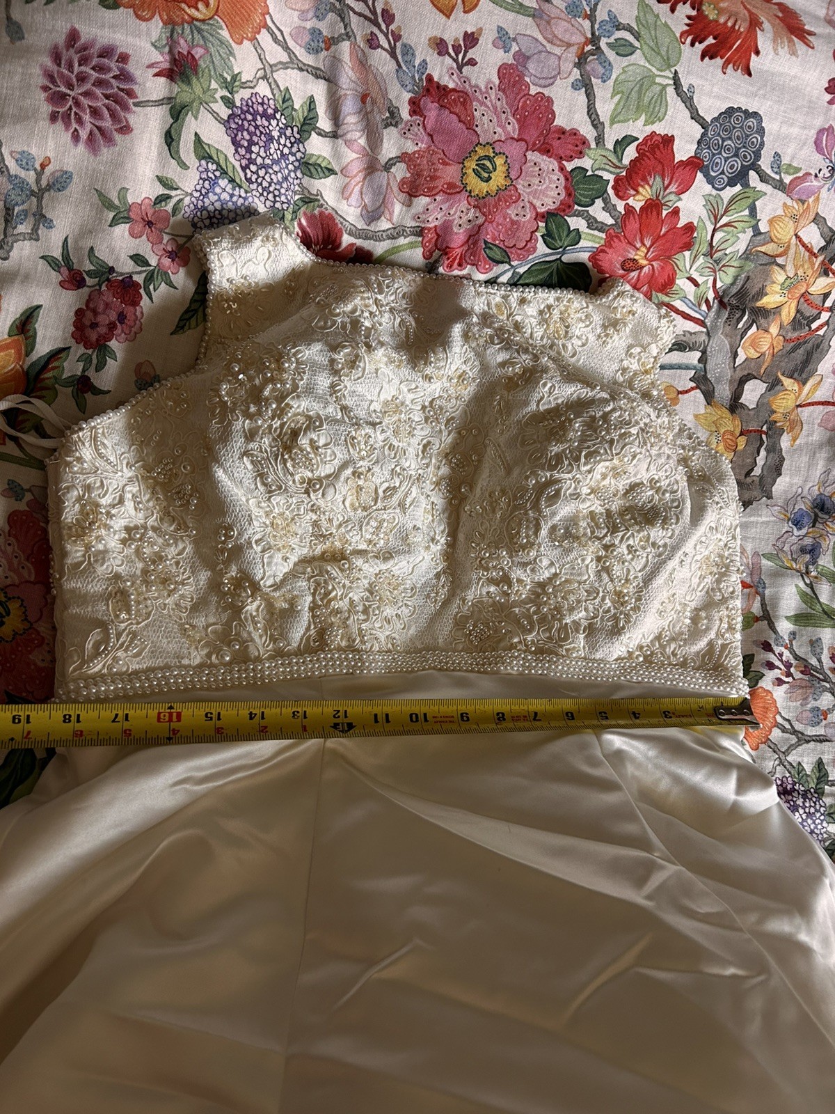 VTG Inspired High-Low Wedding Dress Beaded Lace Pearl Embellished Chapel Train