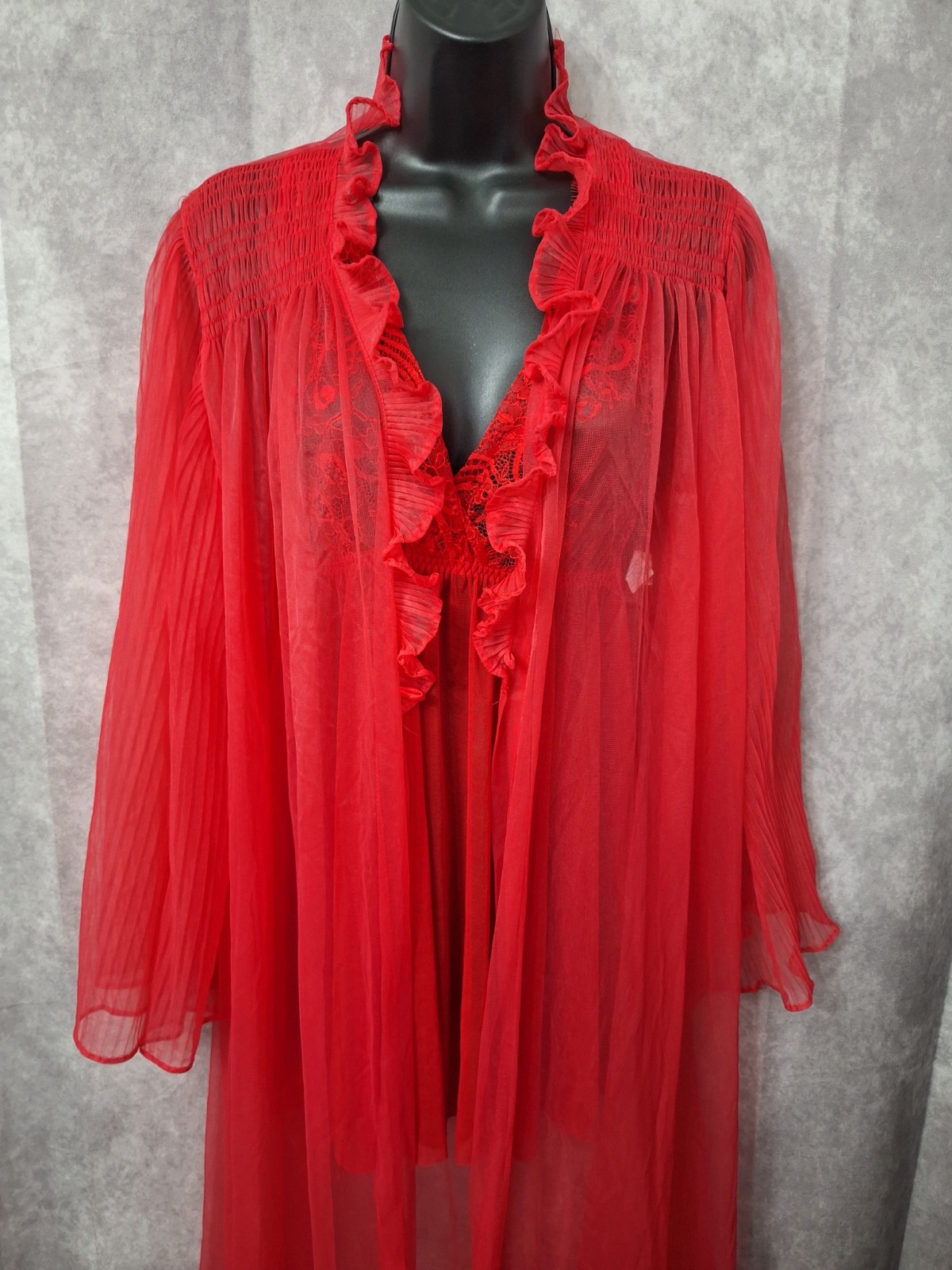 Vintage 80&rsquo;s Peignoir Nightgown Size M Sheer Victorian Romantic Feminine Regency