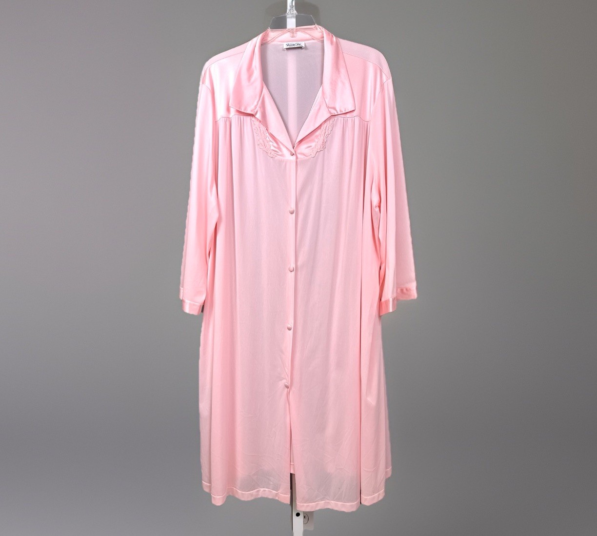 Vintage Vanity Fair Button Up Robe Housecoat Size 3X XXXL 31-807 Baby Pink Nylon
