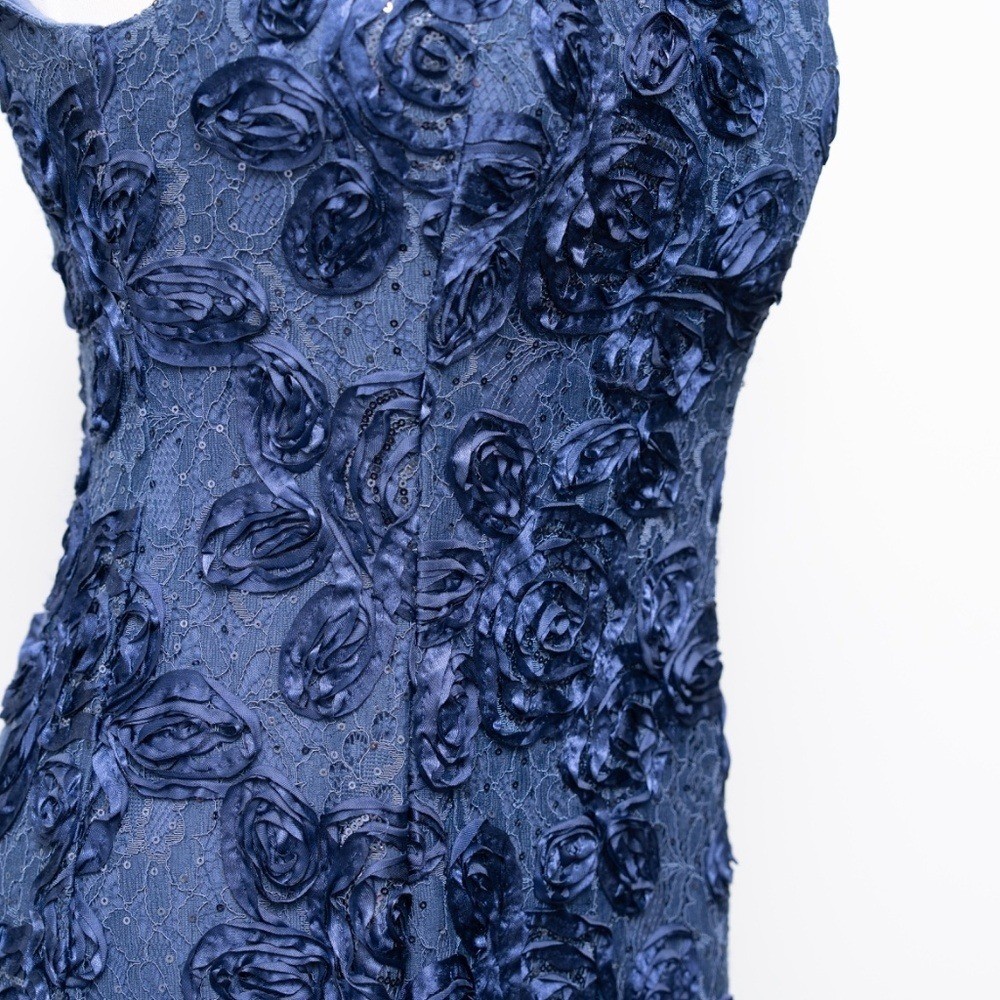 Alex Evenings – Off-The-Shoulder Sequined Lace Gown