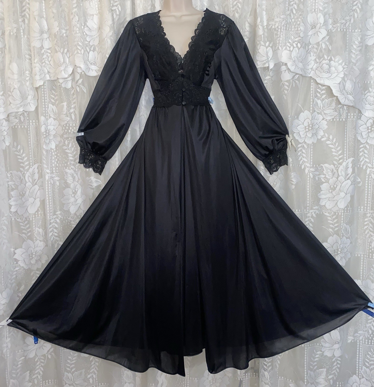VTG NWT 1X Shadowline Black SILKY Nylon Peignoir Robe Nightgown Gown olga esque