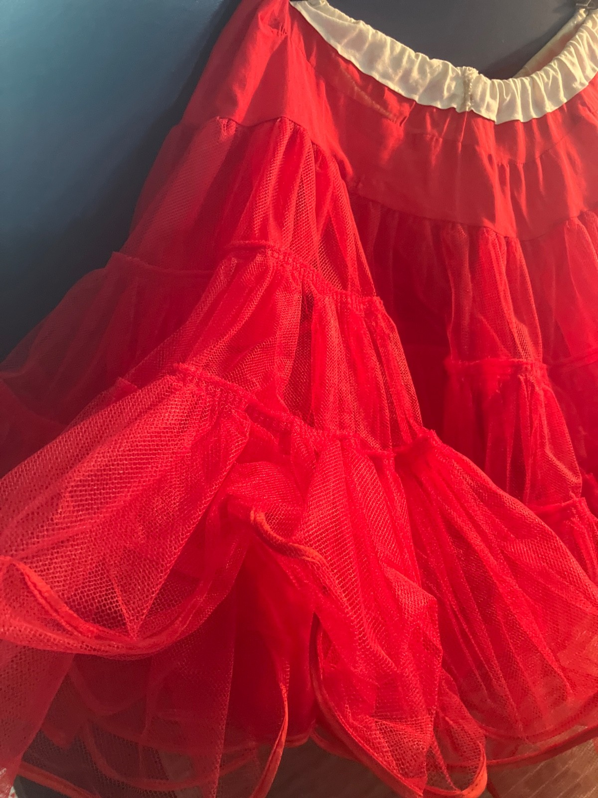 VTG 60&rsquo;s MALCO MODES RED RUFFLED TIERED SKIRT – DANCE – COUNTRY WESTERN