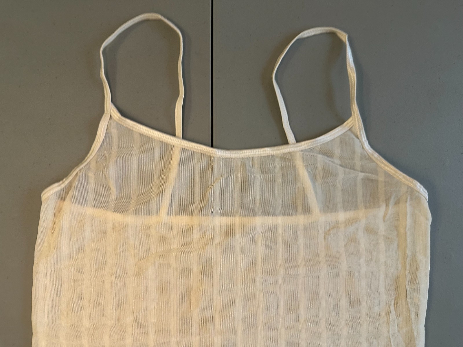 Vintage Warner&rsquo;s The Naked Truth Women&rsquo;s 55266 Sheer Camisole White Sz Large 75