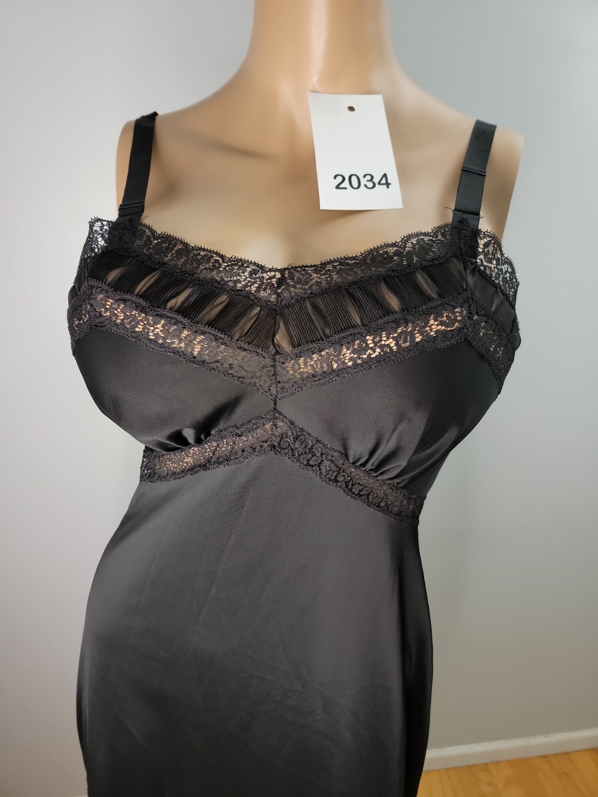 Vintage Charmode Tricot Nylon Black Pleated Lace/Pleat Detail Full Slip Size 34