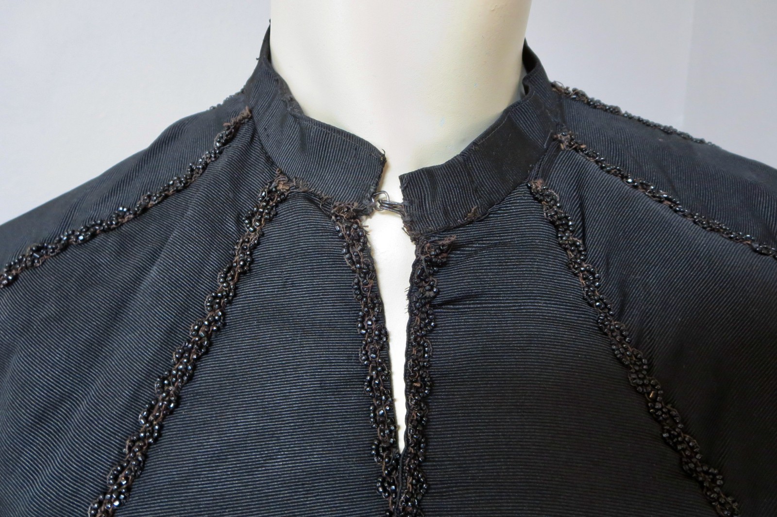 Antique 1880s Black Mourning Capelette Wide Chantilly Lace & Glass Beading