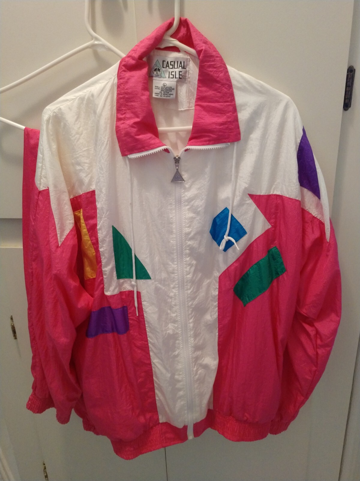 Vintage Casual Isle Nylon Lined Windbreaker Jacket and Pants Size L Suit REDUCED