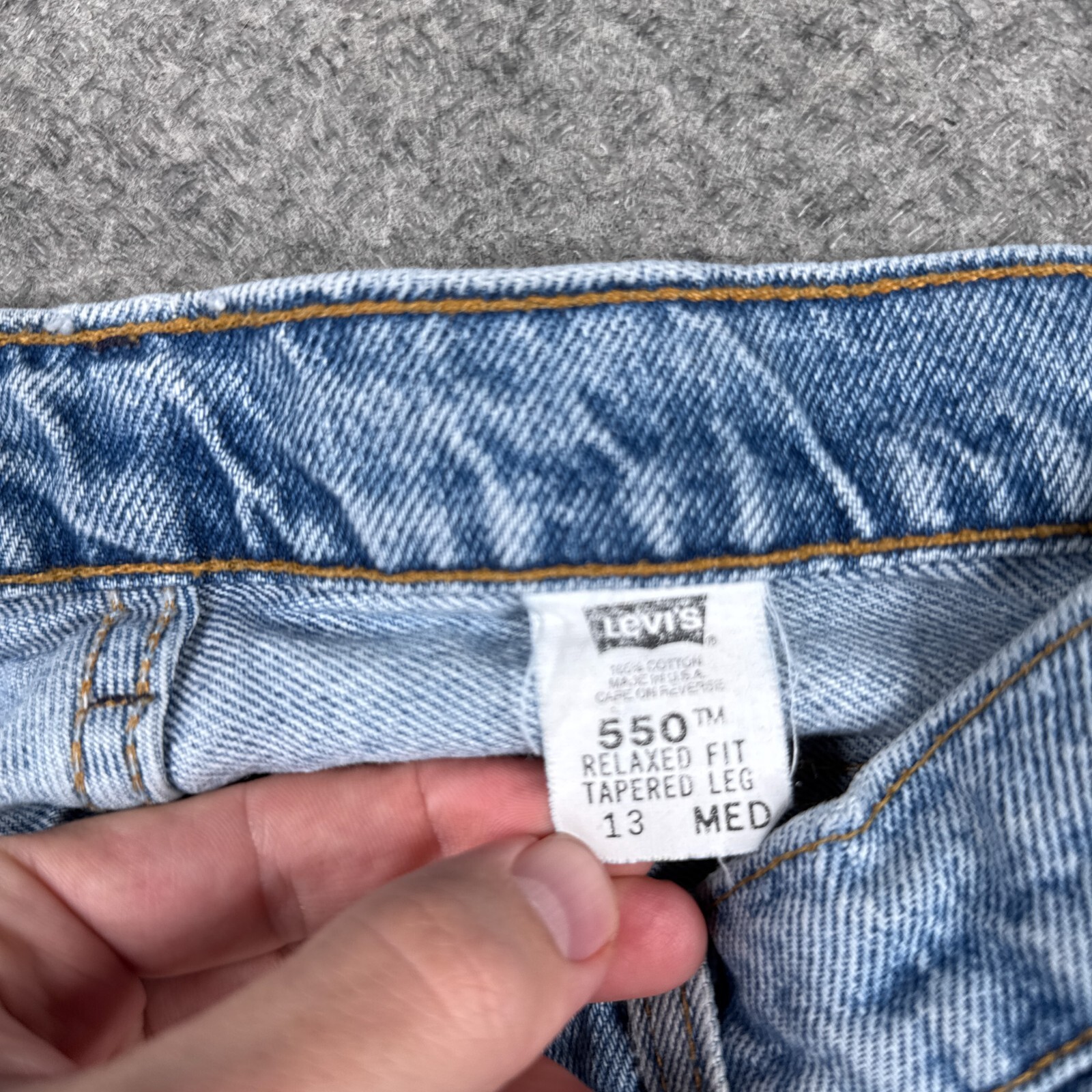 Vintage Levis 550 Jeans Womens 13M (31×28.5) Blue Made in USA Taper Relaxed