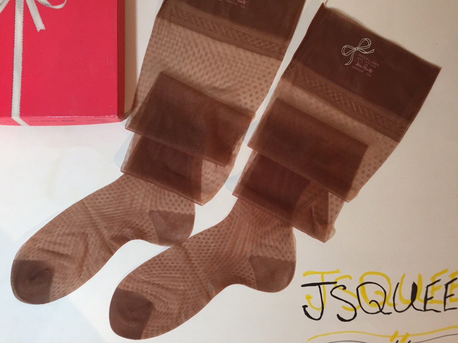 12 PAIRS 10.5 X 32” Nylon Stockings FLAT Cinnamon Van Raalte Reinforced Heel Toe