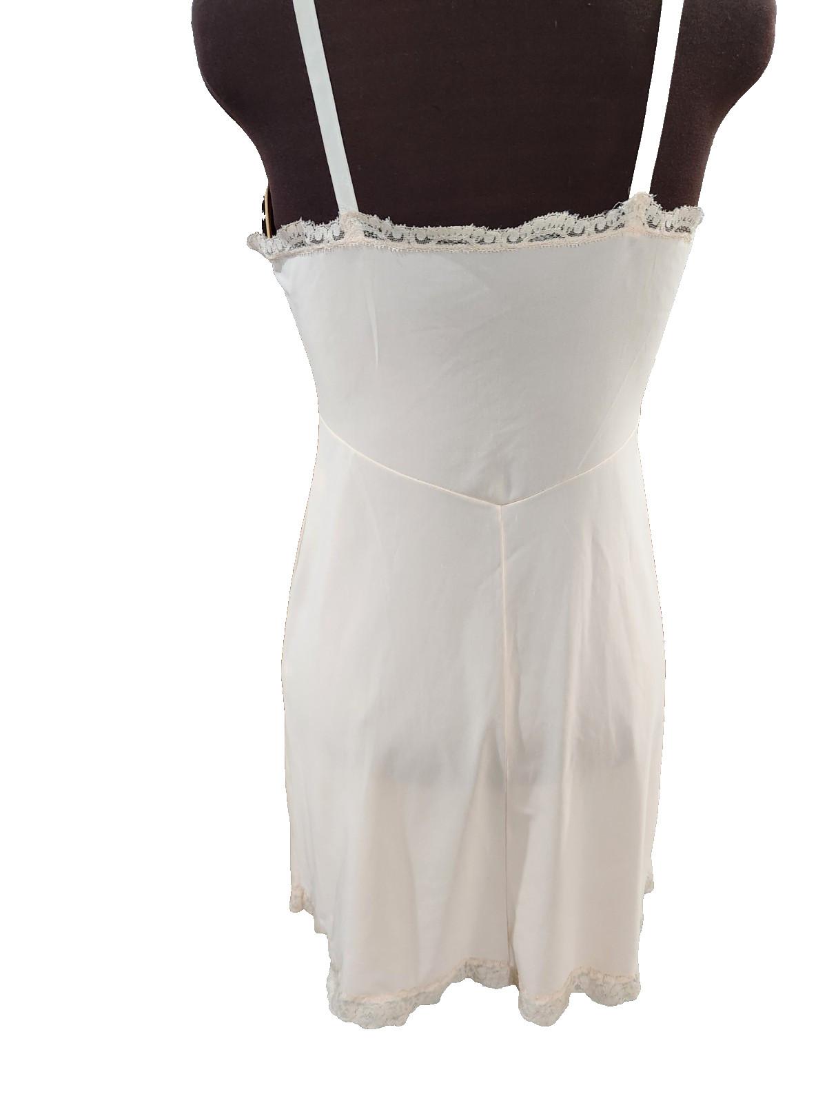 Vintage Gossard Artemis Nylon Full Slip Peach Lace Size 36 Average USA Pin-up