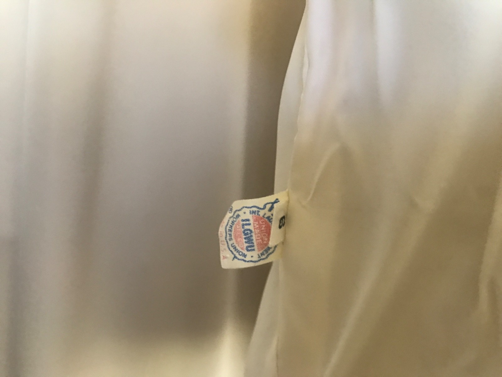 Vintage70&prime; light cream wool Union Made jacket finished with colorful embroidery