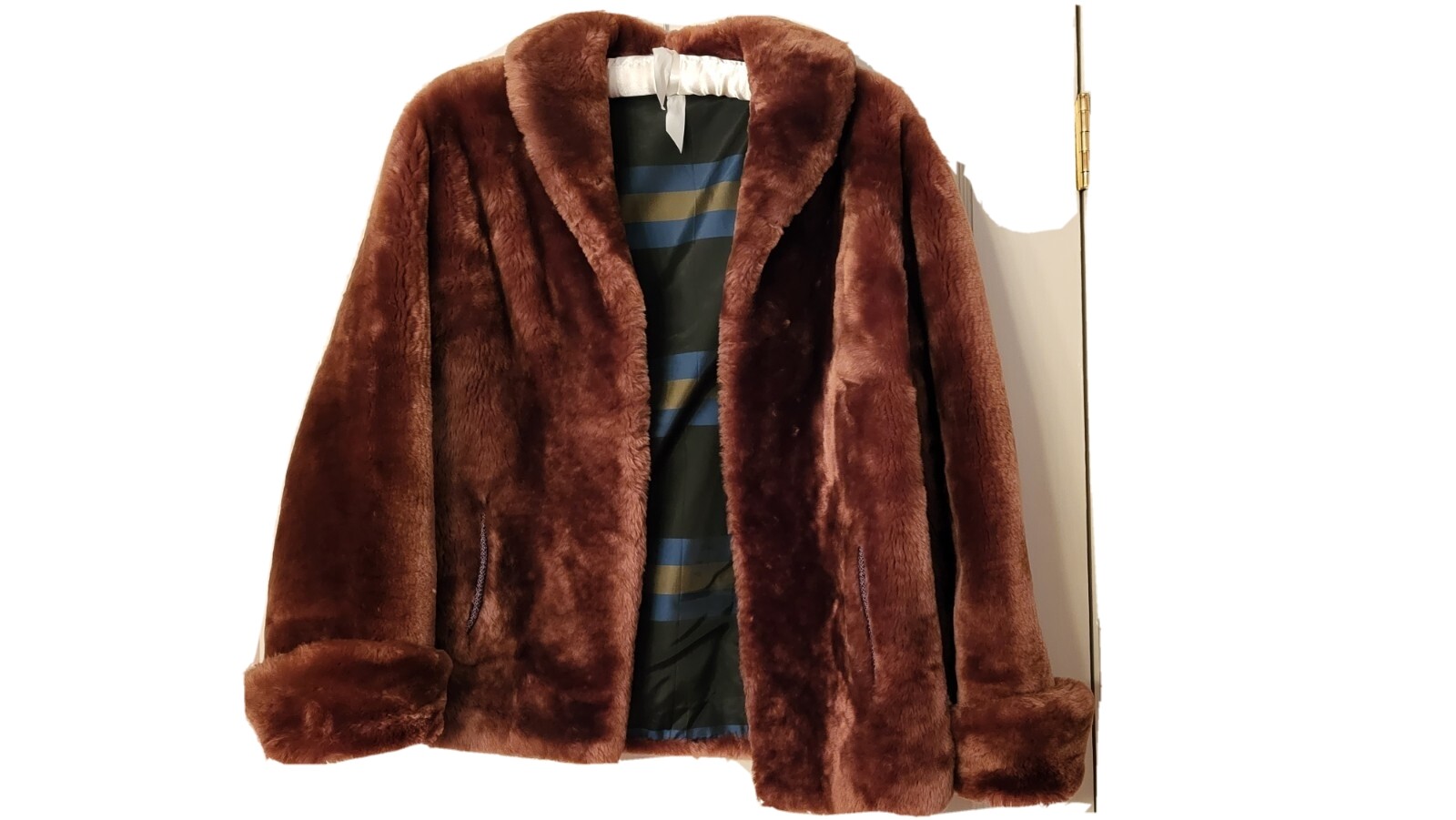 Vintage Mouton Fur Chocolate Brown Womans size Med-LG Turned Cuffs 1950&rsquo;S Style