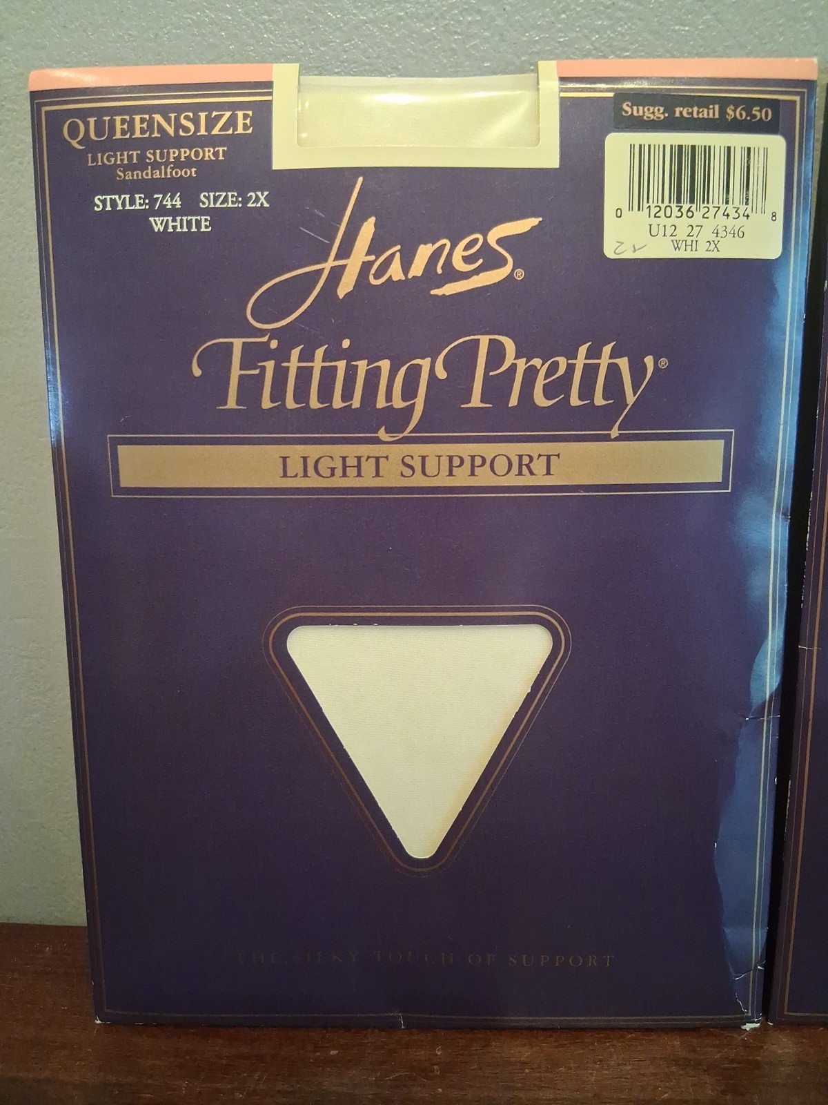 2 Pair Vintage 1993 New Hanes Fitting Pretty Pantyhose #744 Size 2x White NIP