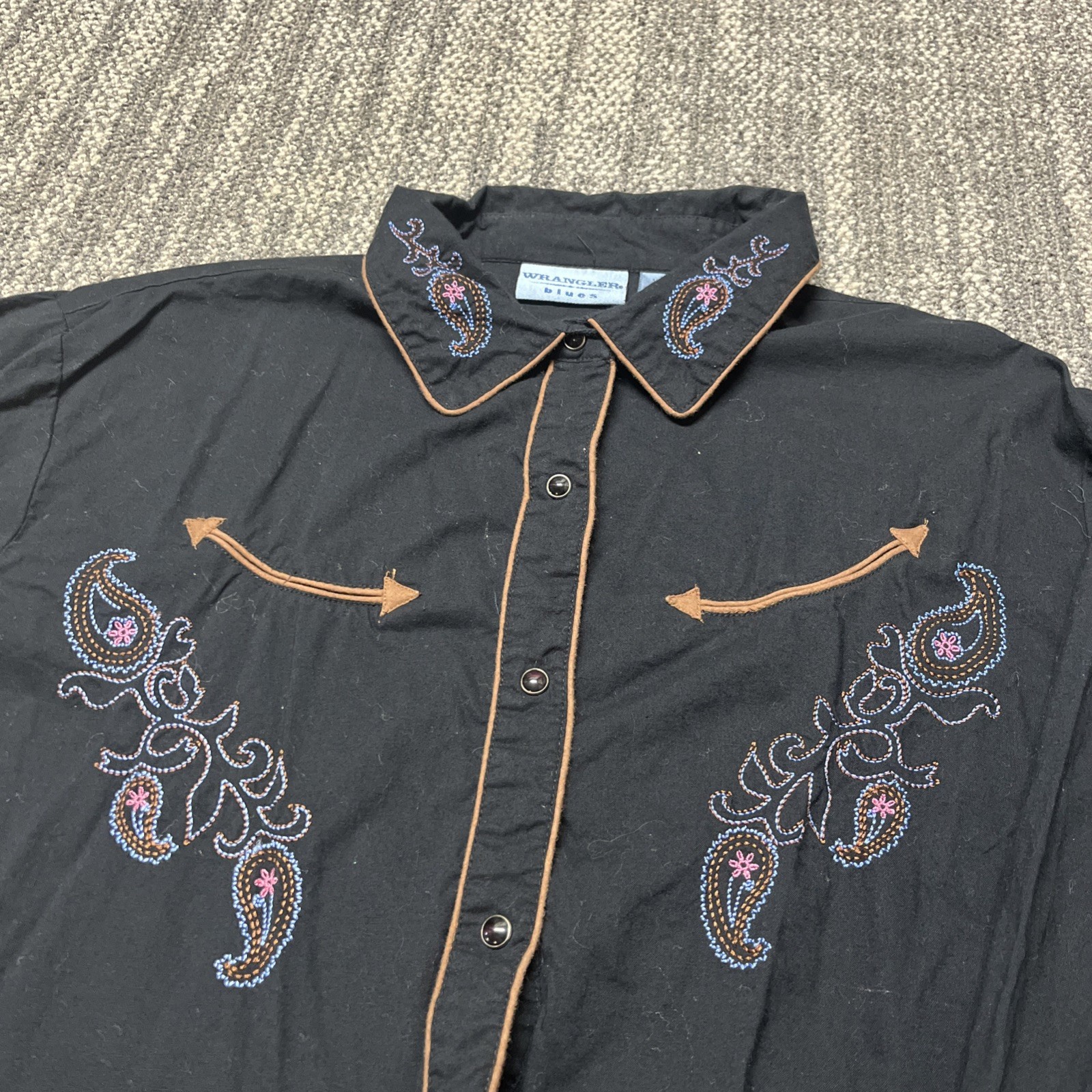 Vintage Wrangler Blues Western Snap Button Womens Youth Size XL Black Shirt