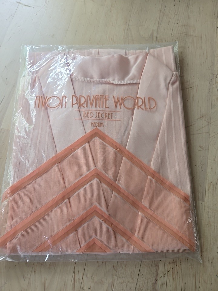 Old Stock 1987 Avon Sales Achievement Private World Peach Bed Robe Sz Medium