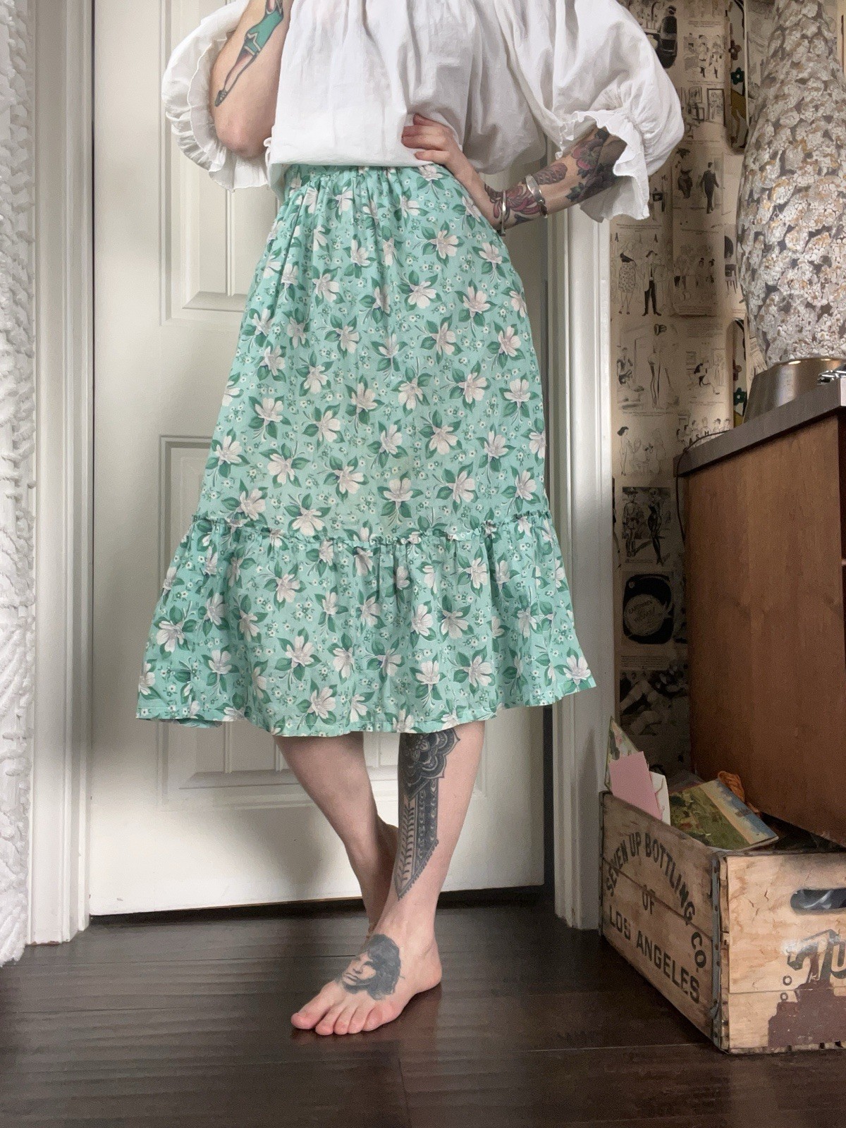 Vtg 30/40s Handmade Cotton Floral Ruffle Peasant Skirt 25.5”