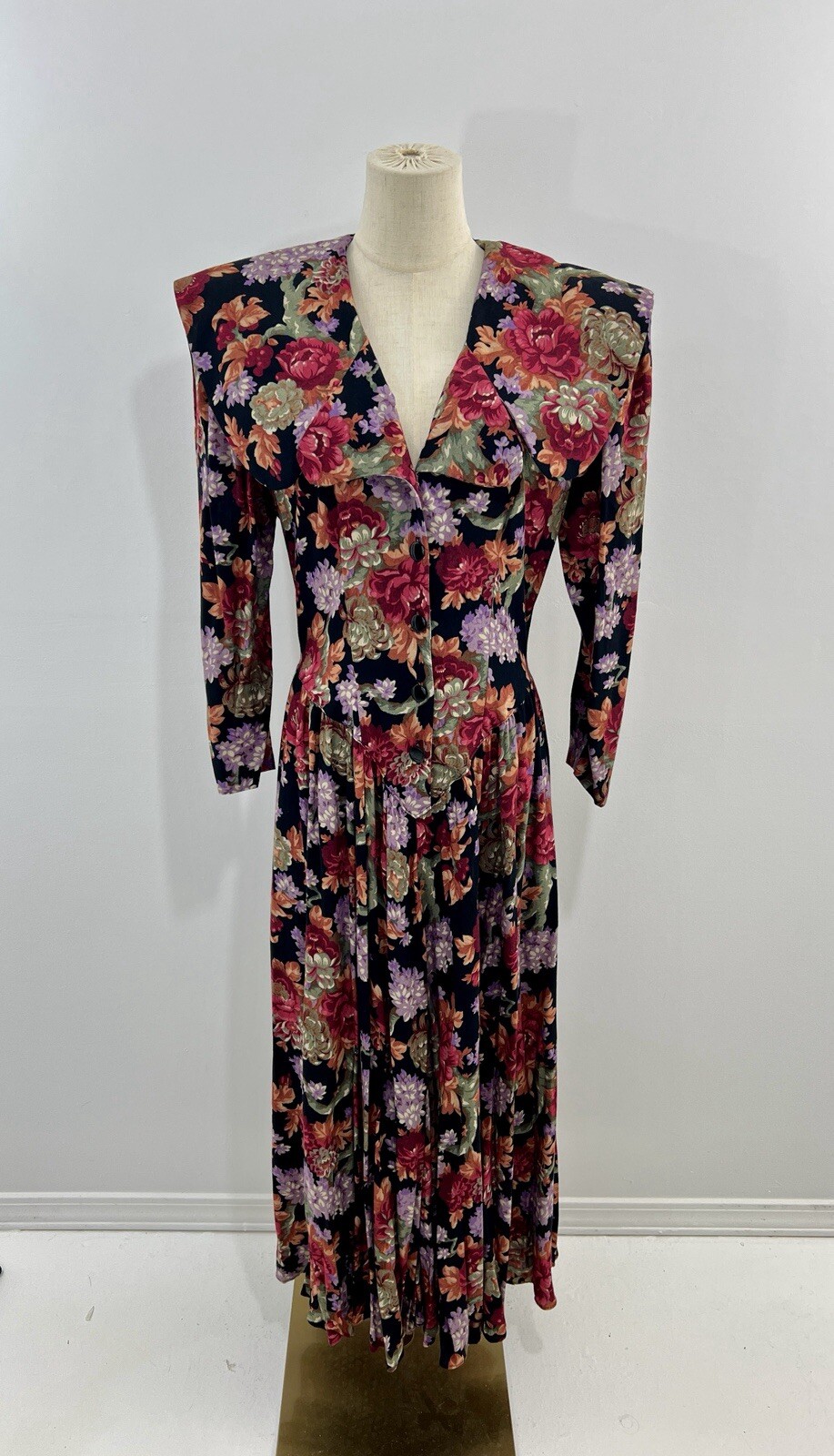 VTG 90s Floral Dress Black Rose Fit Flare Garden Party ED Michaels Shoulder Pads