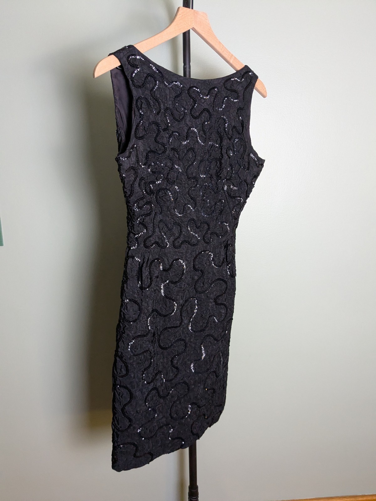 Sequin Squiggly Design True Vintage Black Pencil Wiggle Dress