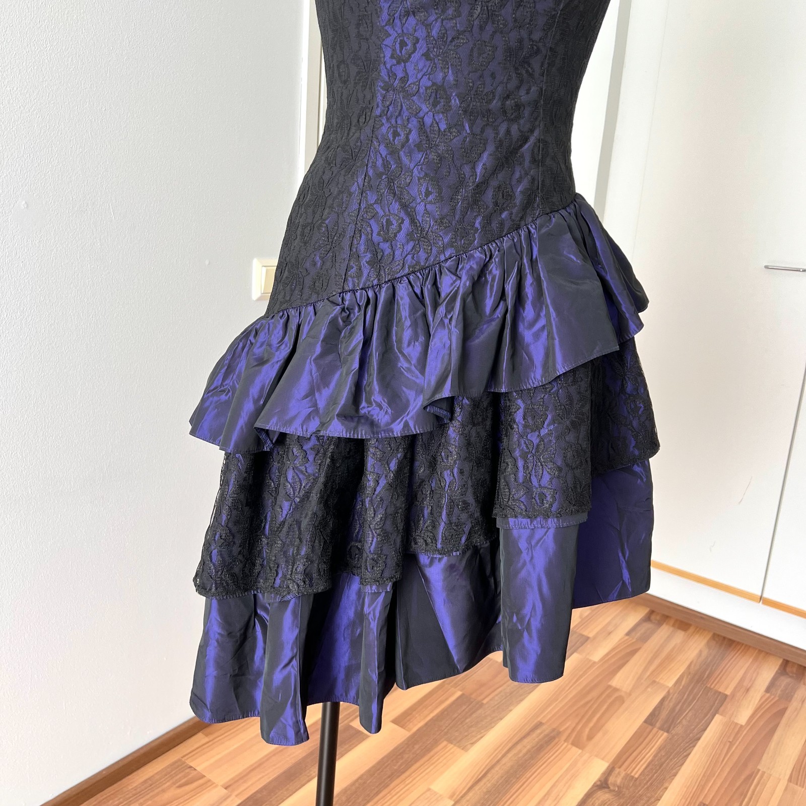 1980s Asymmetrical Tiered Whimsygoth Cocktail Prom Party Dress Aline Midi Retro