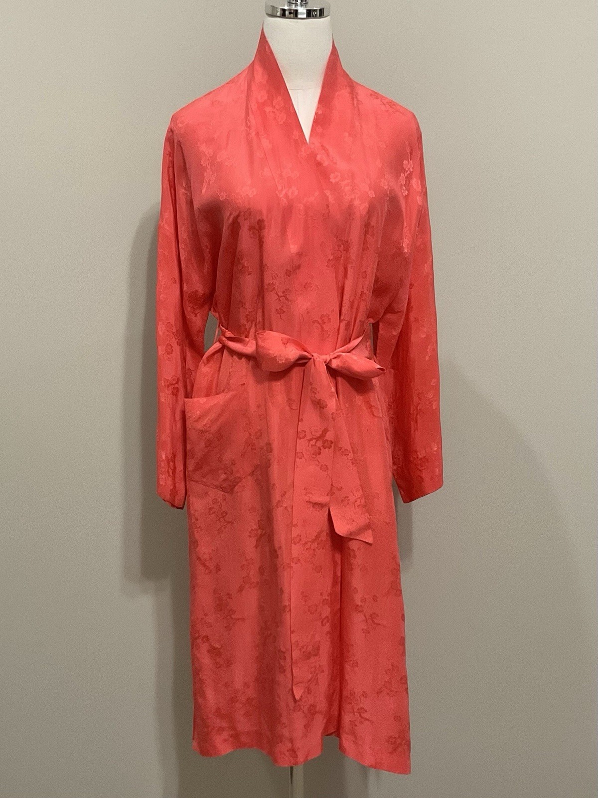 Vintage 50s Dynasty Hong Kong Silk Jacquard Peach Dressing Gown Robe Hostess Med