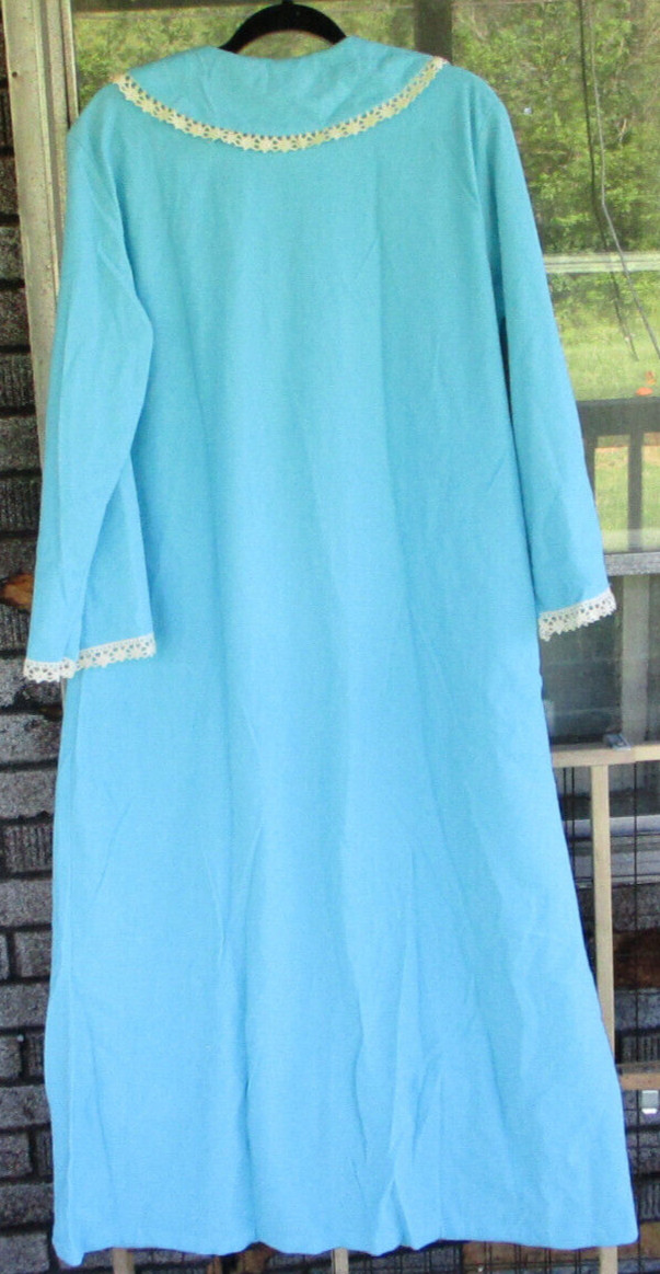 Women&rsquo;s Powder Blue Arnel Triacetate Nylon Snap Front Robe Long Size 18 Vintage