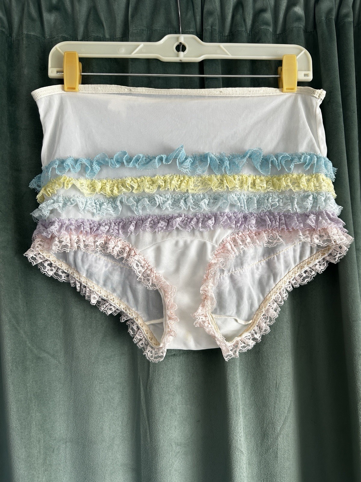 Vintage Partners Please Malco Modes Nylon Ruffle Rhumba Panties Size 10 Lot