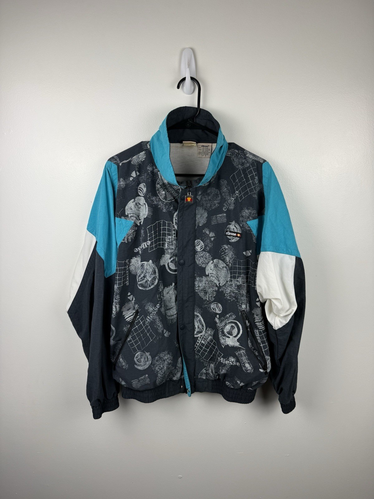 Vintgae Ellesse Windbreaker All Over Print Jacket Women&rsquo;s Size 6 (24×25)