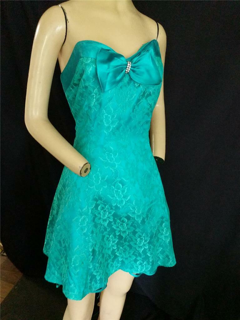 1980&rsquo;sVINTAGE TURQUOISE STRAPLESS SHORT PROM L.A.GLO DRESS -34&Prime; BUST-USA