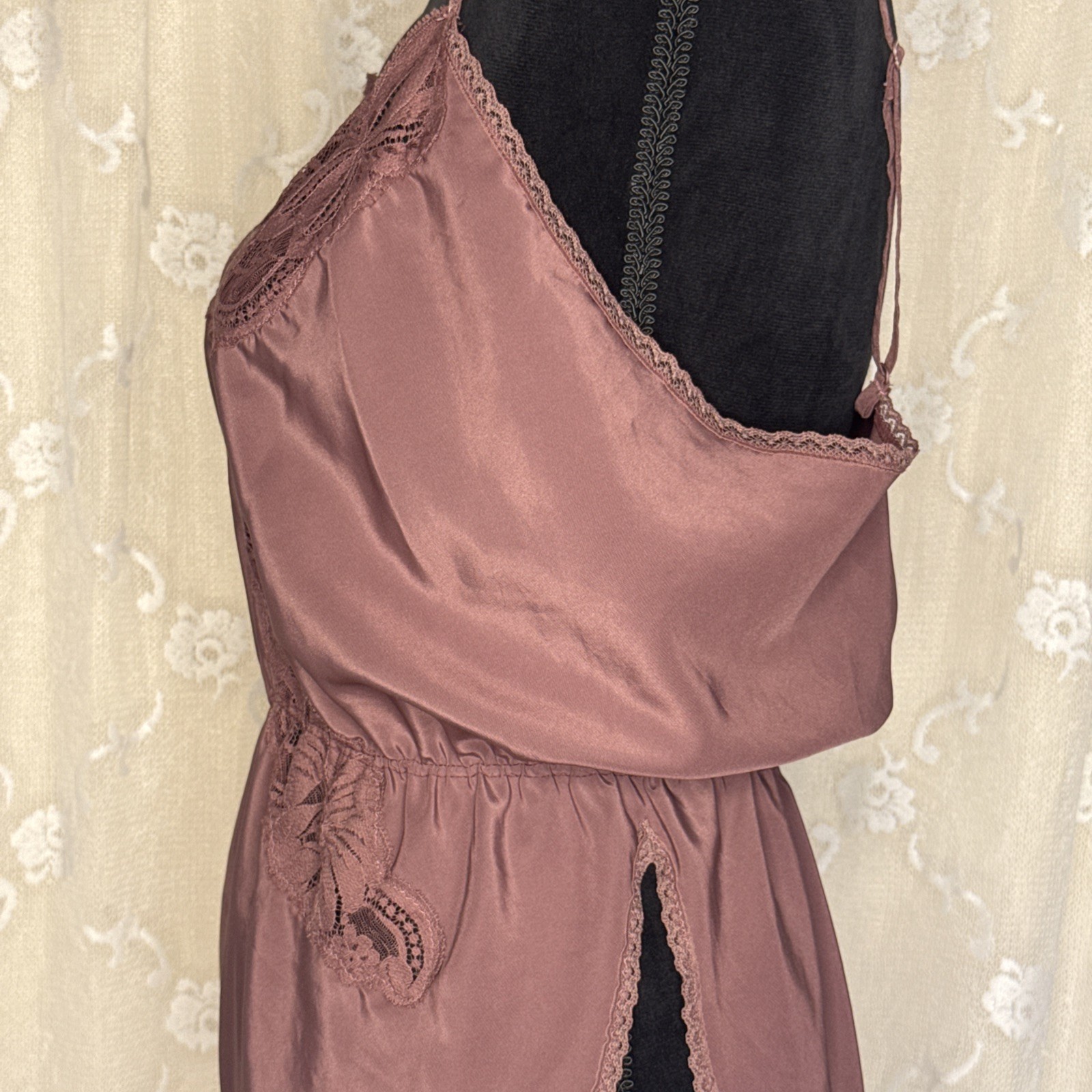 VTG Lorraine Solid Grape & Scalloped Lace Sissy Teddy Romper Playsuit Med 38 B