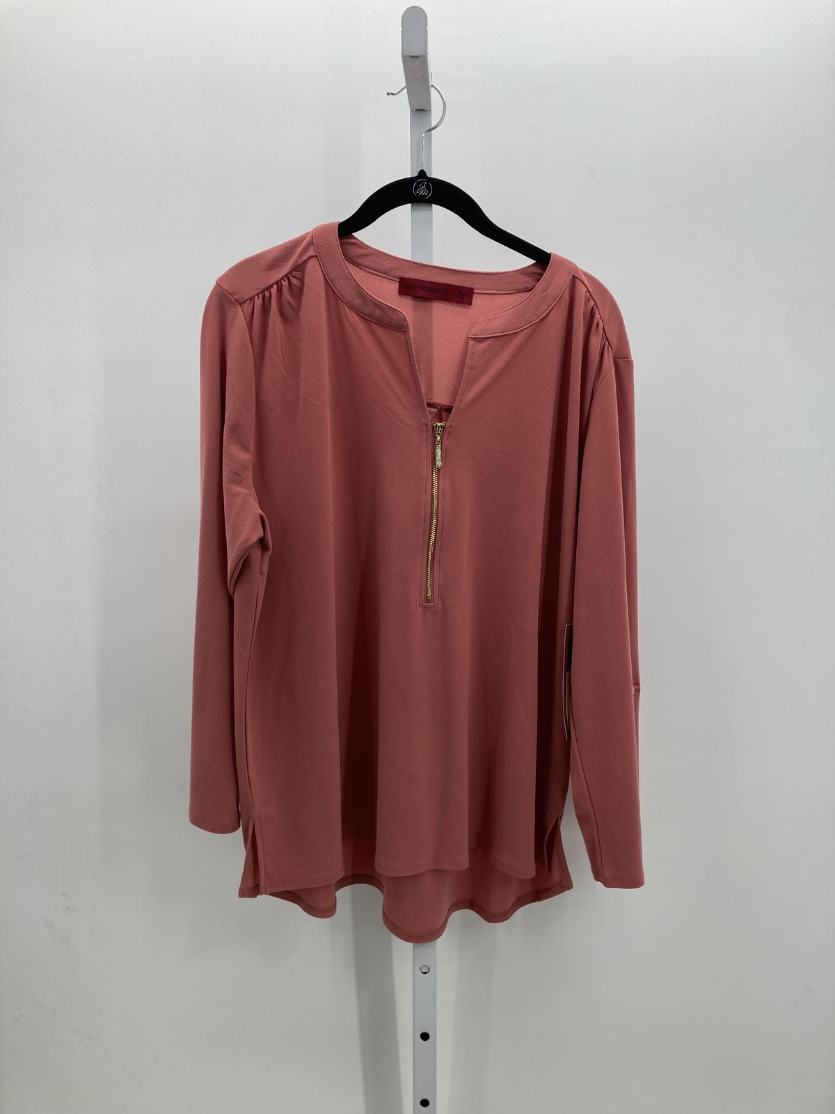 Love Scarlett Size Extra Large Misses Long Sleeve Shirt