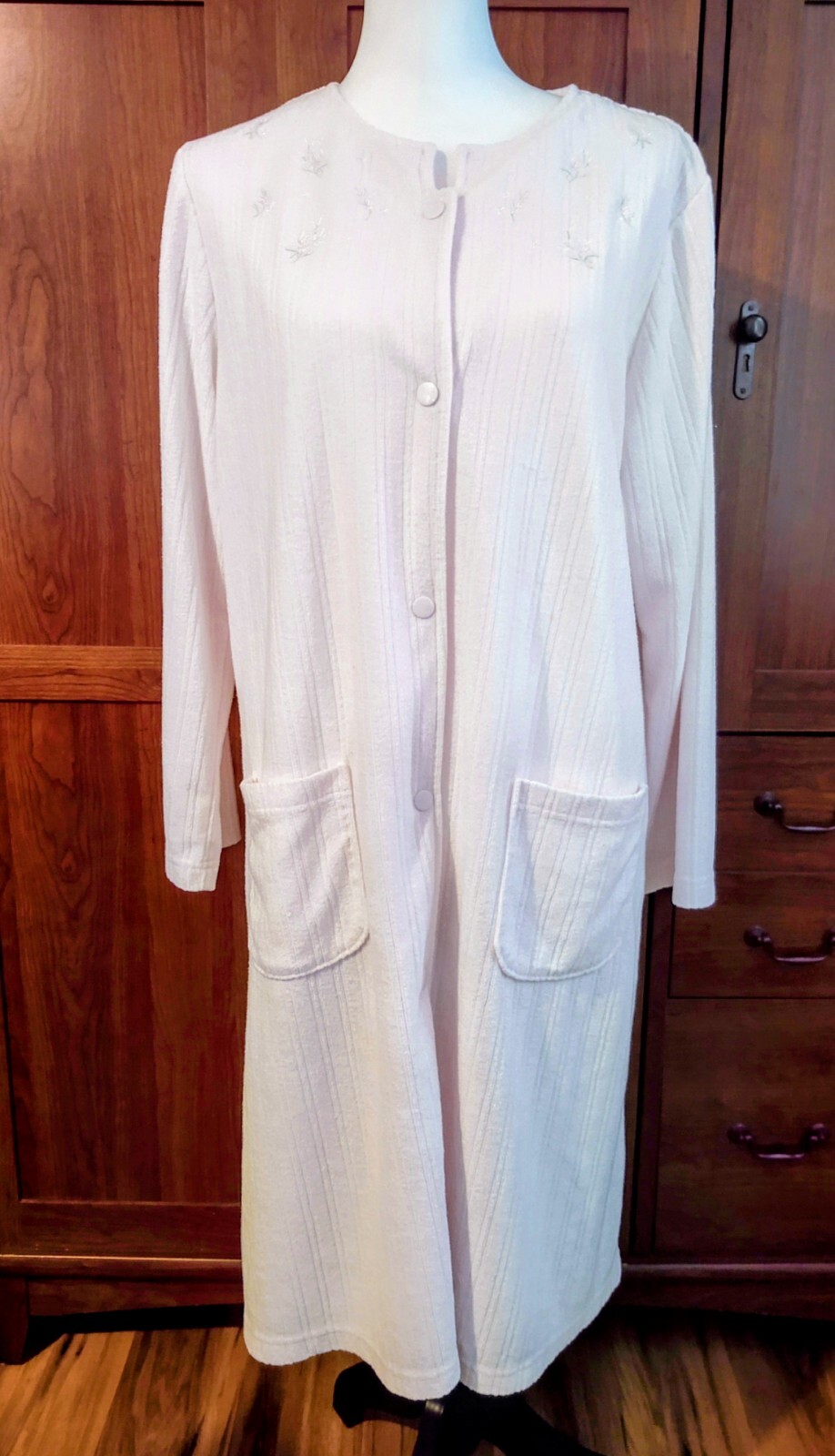 Vtg Miss Elaine Heavenly Bodies Terry Robe Snap Closure Pink W/ Embroidery Sz M