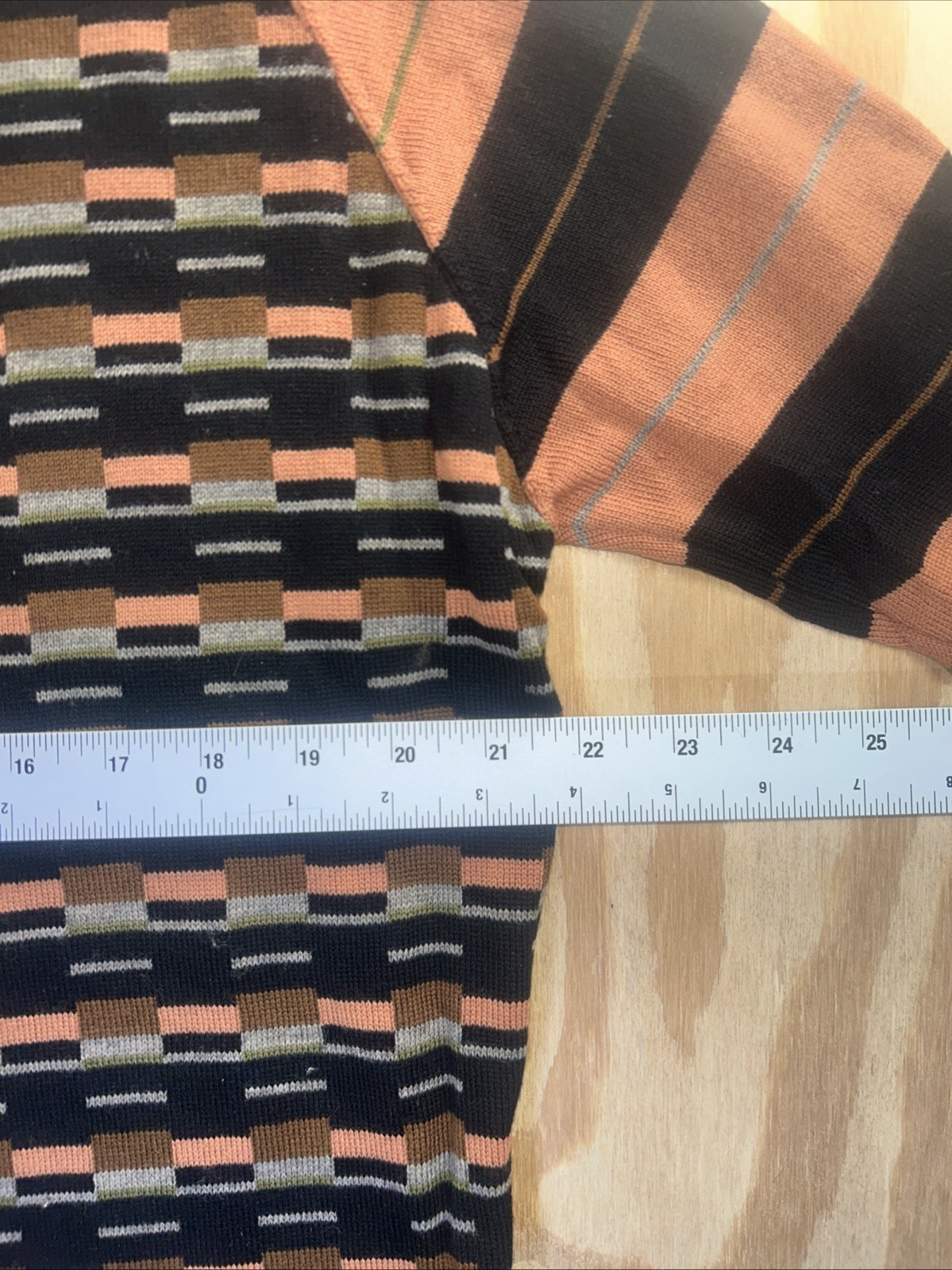 Vintage Doncaster Extrafine Merino Wool Multicolor Long Sleeve Cardigan