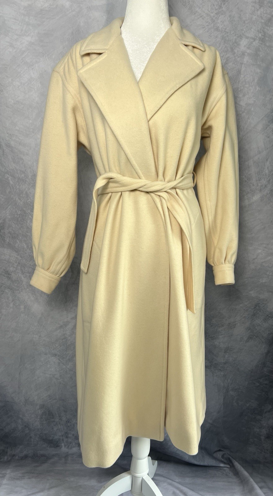 Vintage 1950&rsquo;s-60s Ivory Elegant Wool Cashmere Blend Wrap Coat w/ Belt M/L
