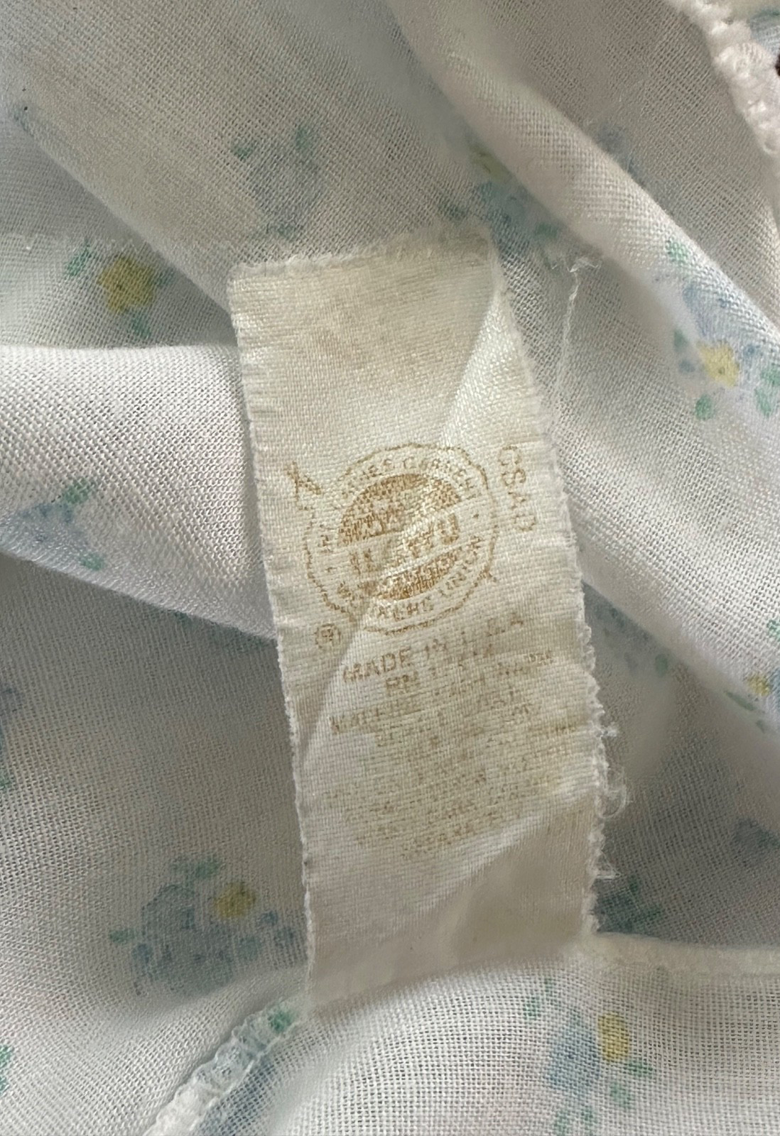 Miss Elaine Union Made Nightie VTG small Armpit To Armpit 21.5” Length 38.5”
