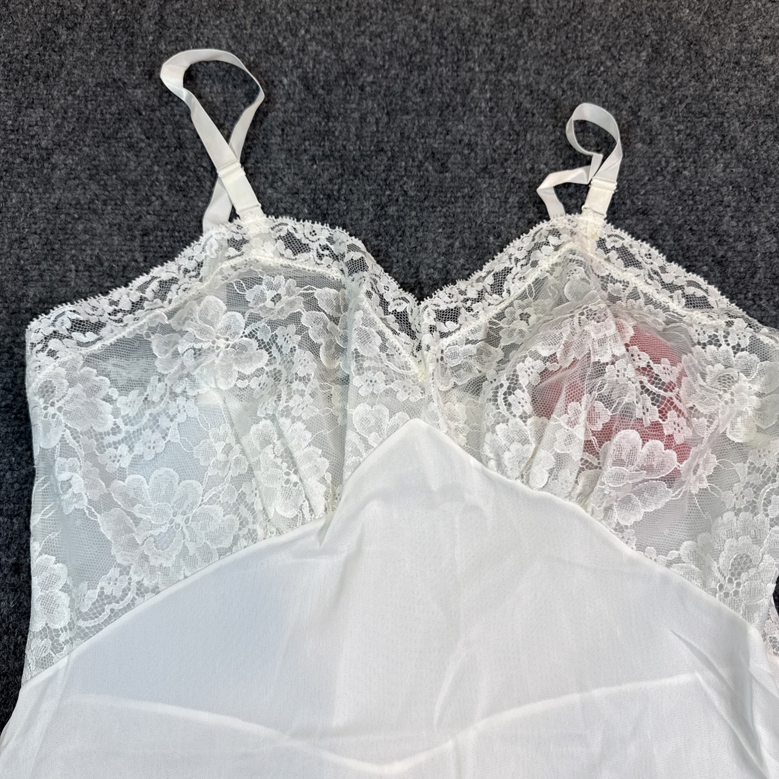 Vintage Lace Trim Pembrooke 36R 1960/70&rsquo;s Mid Century Slip Coquette White Nylon