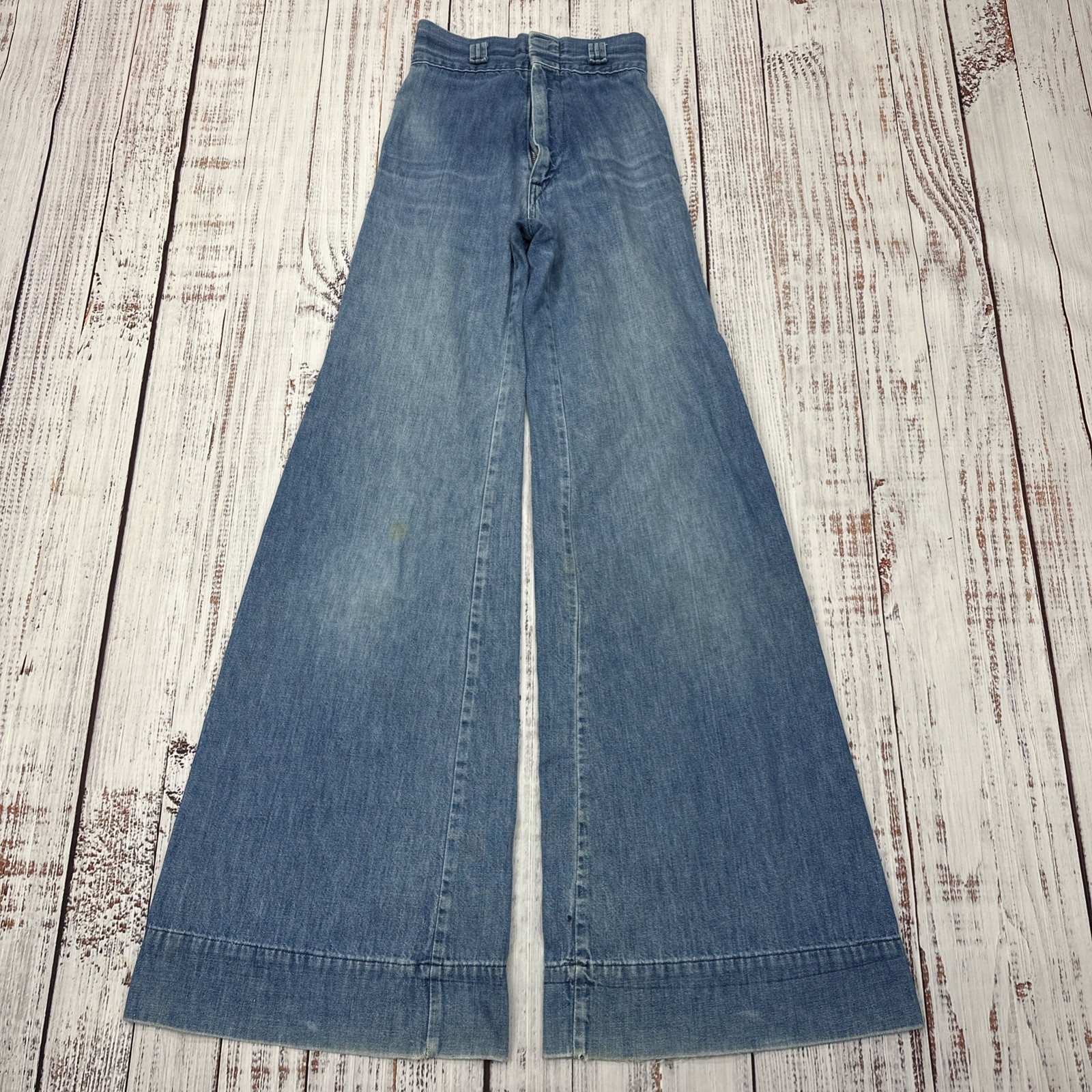 VTG 70’s Ragtime Bell Bottoms Jeans Womens 22×32 High Waist Alt&rsquo;d & Hemmed RARE!