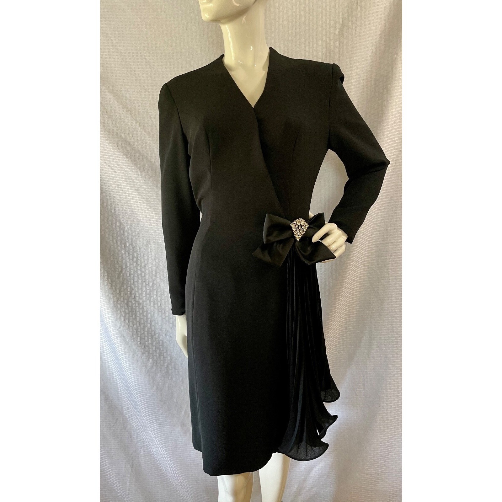 Karen Lawrence Black Cocktail Party Evening Special Occasion Dress Size 6
