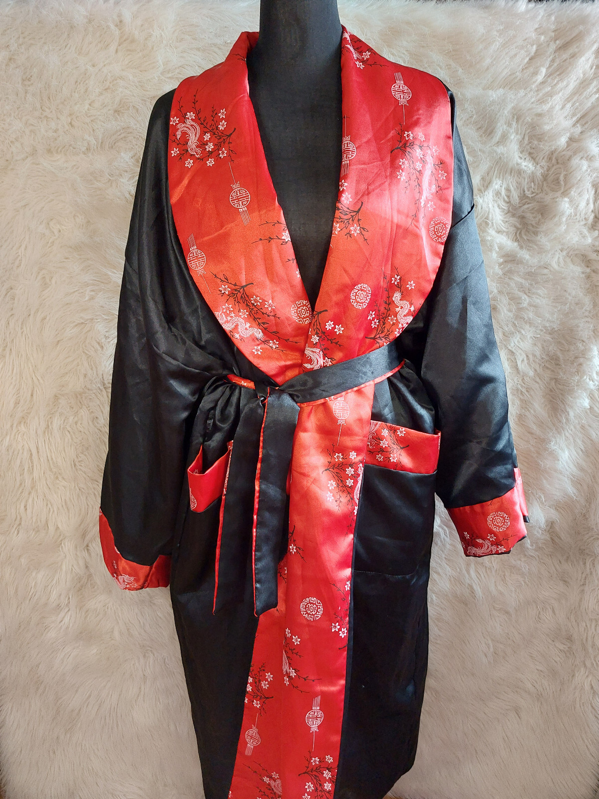 Oriental Black and Red Satin Reversible Dragon Embroidery Kimono Robe Siz XL