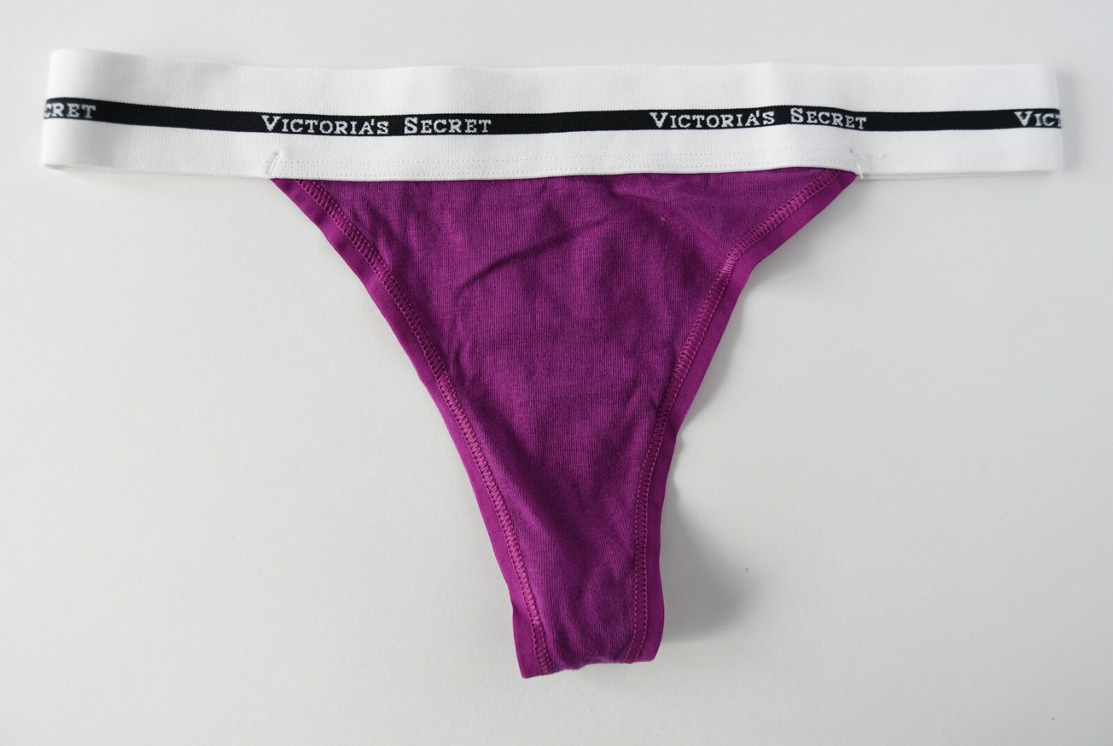 1 VTG Victoria&rsquo;s Secret 2010s Thick Logo Cotton V-String Thong Panty SMALL