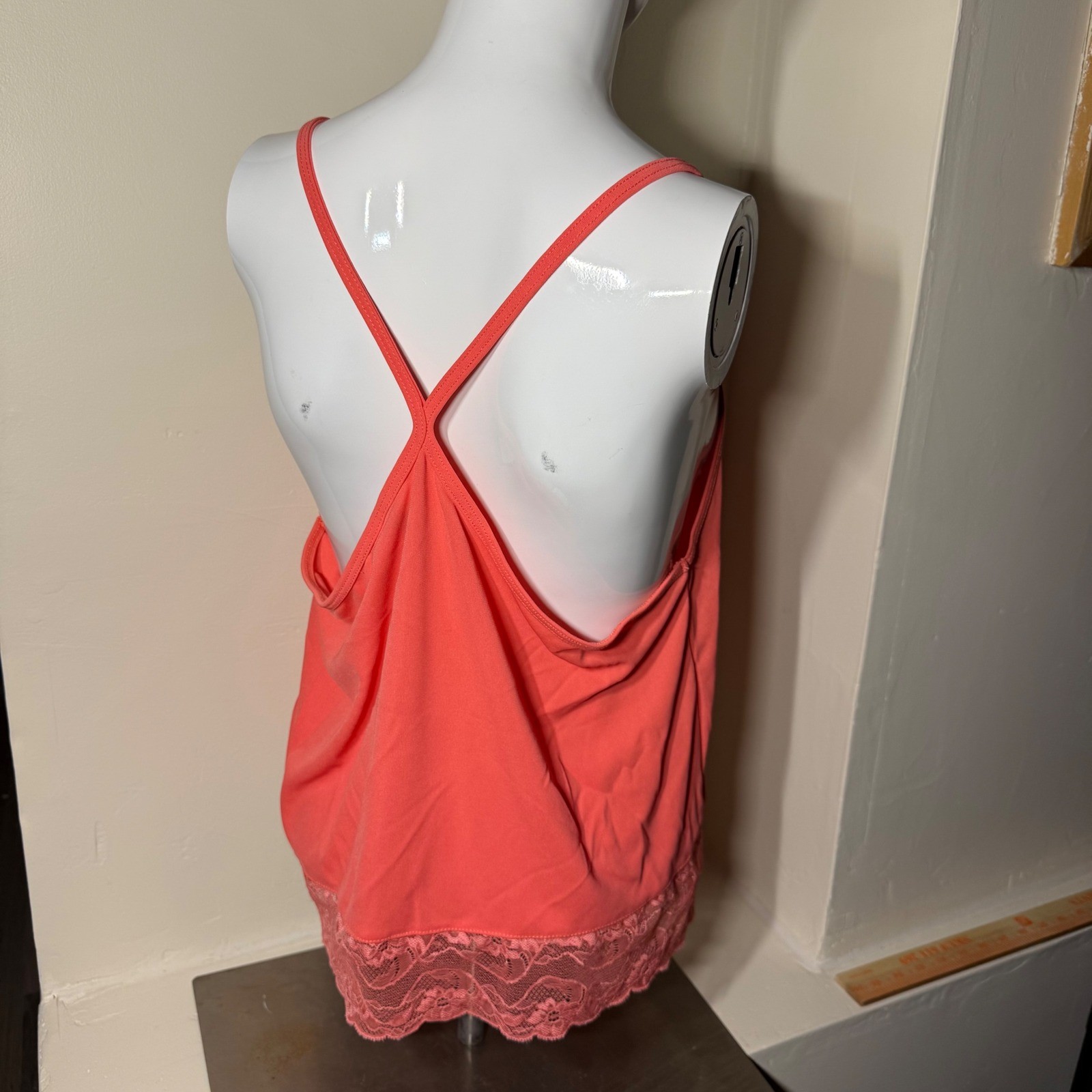 H&M Coral Lace Trim Cami Tank Top Womens Large Sleeveless Racerback