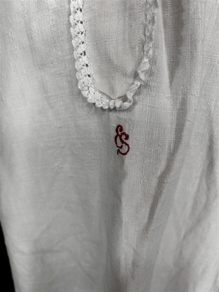 antique chemise shift white linen bust 54 drop shoulder 18th c replica