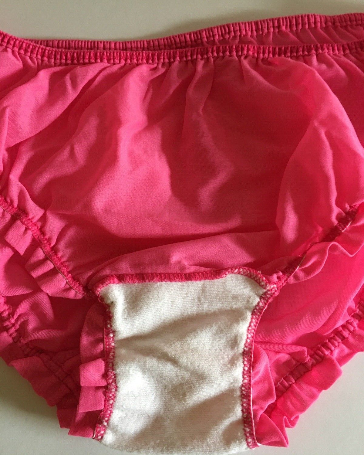 RARE ~TRUE VTG. BIKINI PANTIES 100% NYLON SIZE 4 (EUR) – DOROTHY PERKINS 1960&rsquo;s