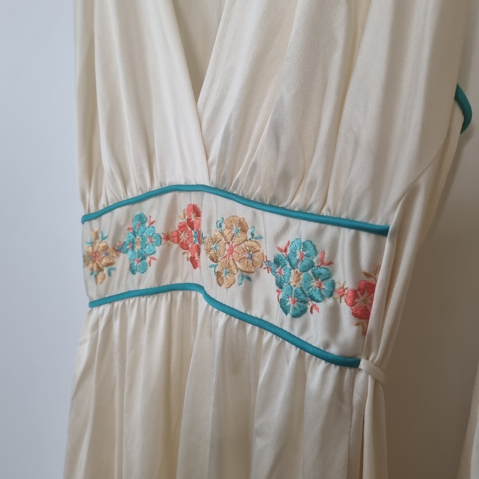 VTG Set 2 Peice Montgomery Ward Pegnoir Long Nightgown Robe Boho Antron Nylon L